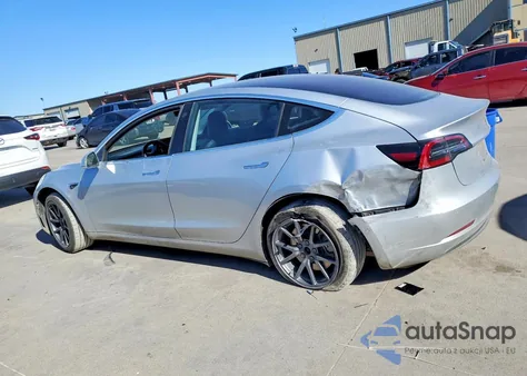 2018 Tesla Model 3 z USA, uszkodzony, nr VIN 5YJ3E1EA1JF012926